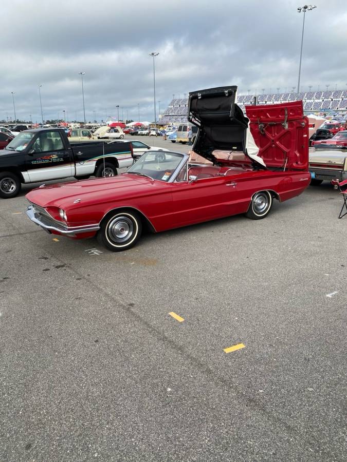 Ford-thunderbird-conv-1966-red