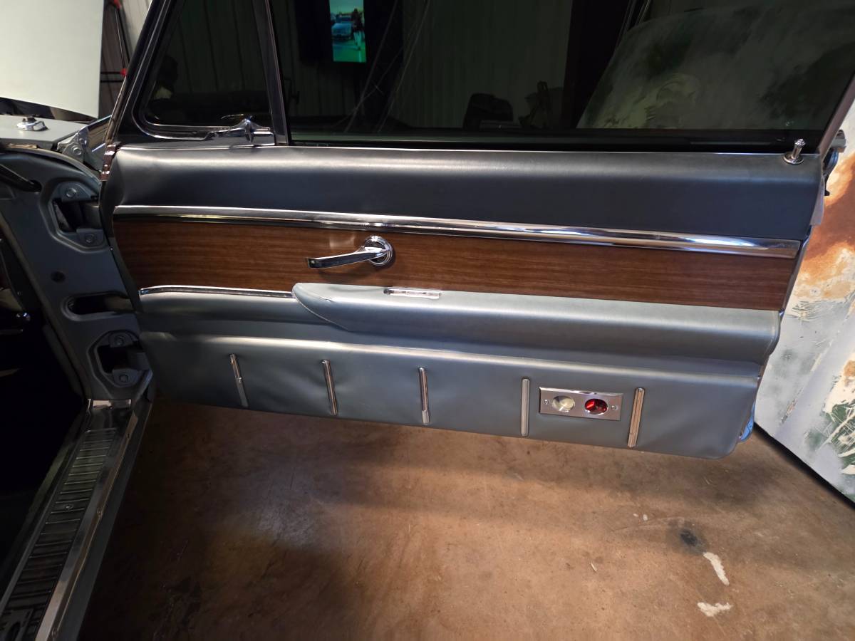 Ford-thunderbird-coupe-1963-10