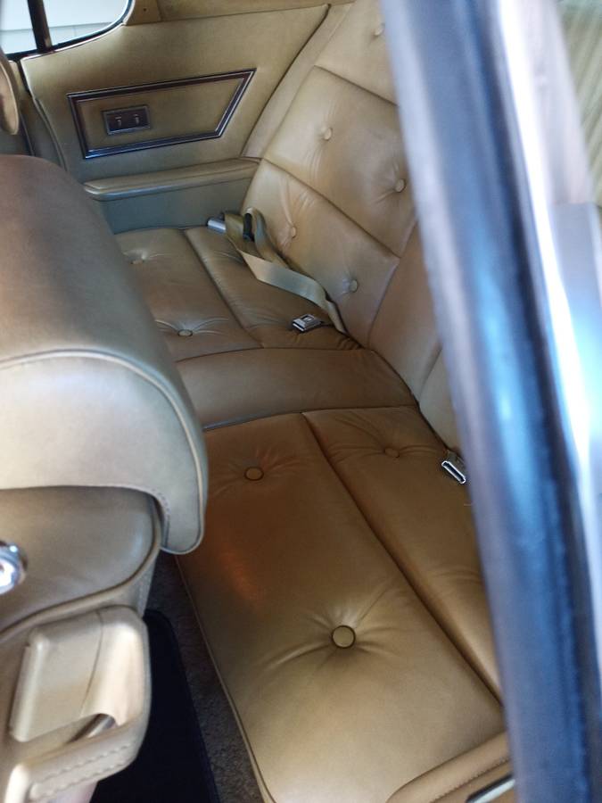 Ford-thunderbird-coupe-1974-yellow-1