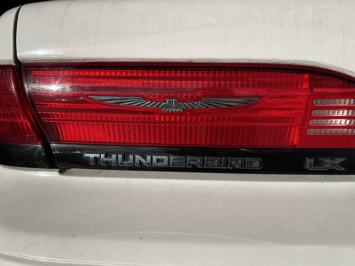 Ford-thunderbird-coupe-1994-white-18