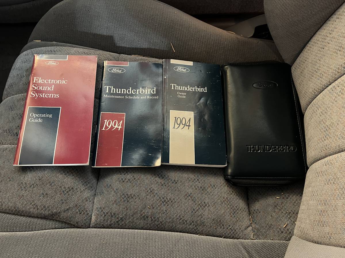 Ford-thunderbird-coupe-1994-white-21