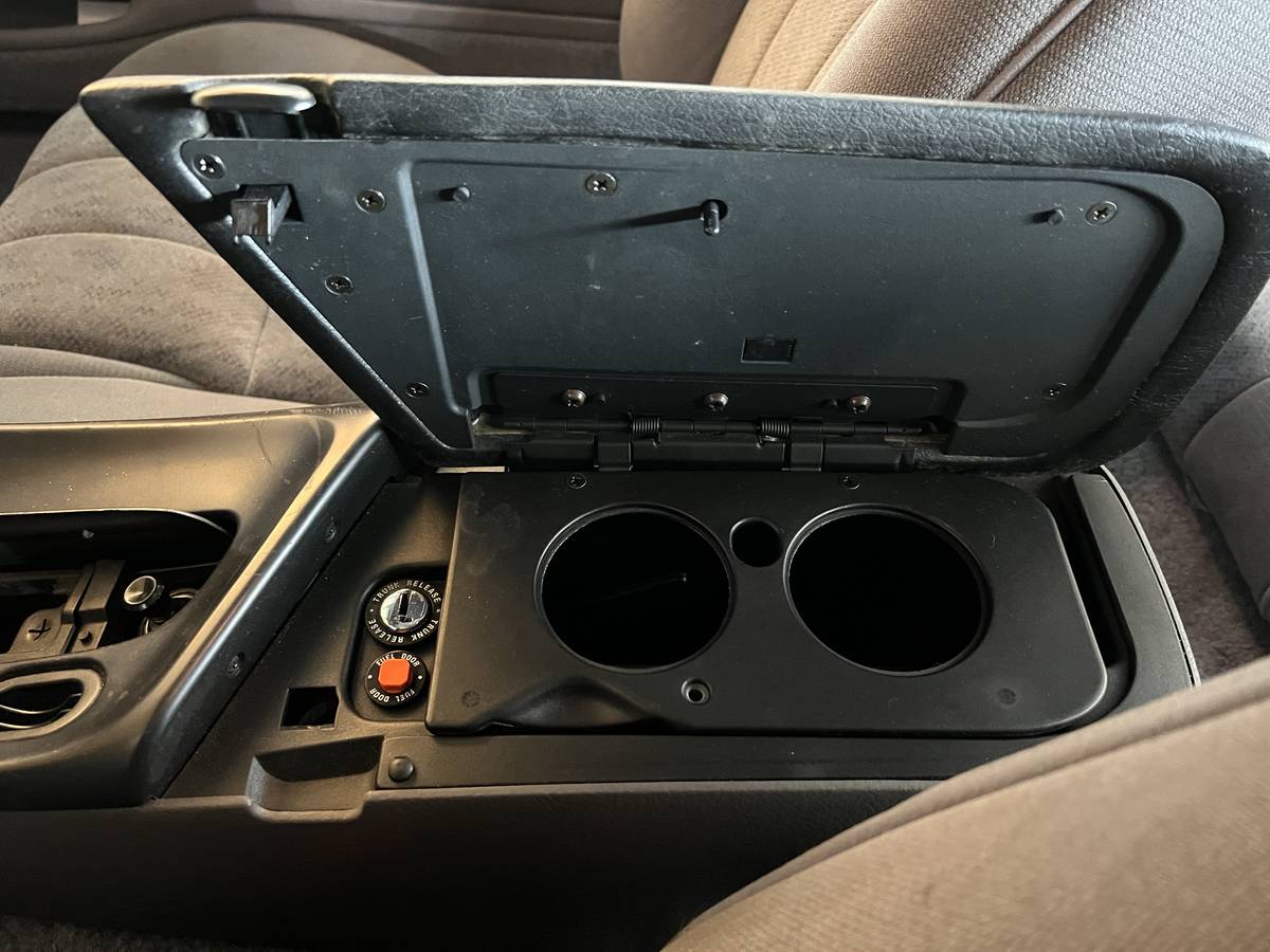 Ford-thunderbird-coupe-1994-white-23