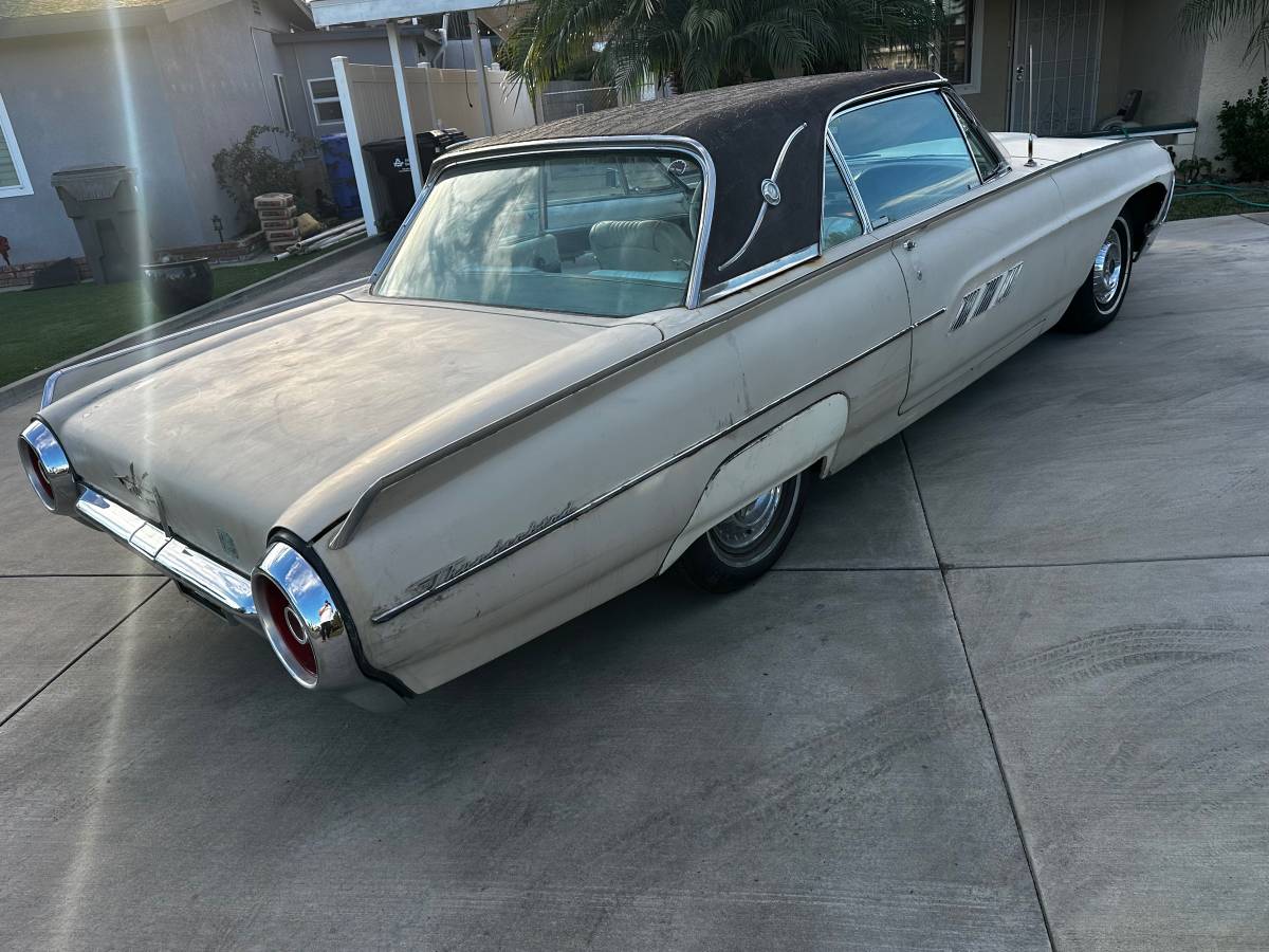Ford-thunderbird-lx-1963-yellow-13