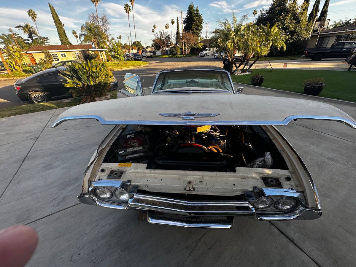 Ford-thunderbird-lx-1963-yellow-21