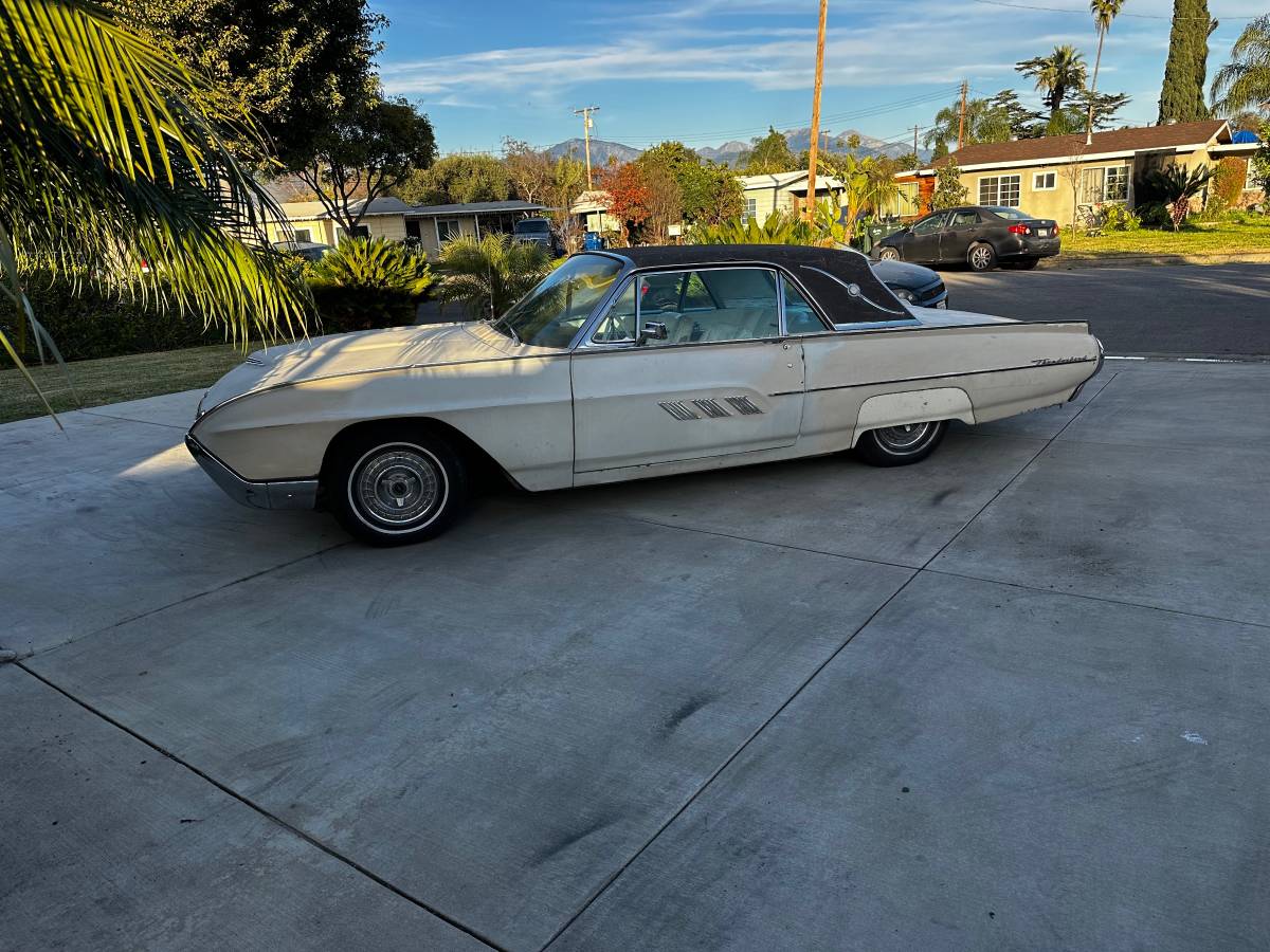 Ford-thunderbird-lx-1963-yellow-5