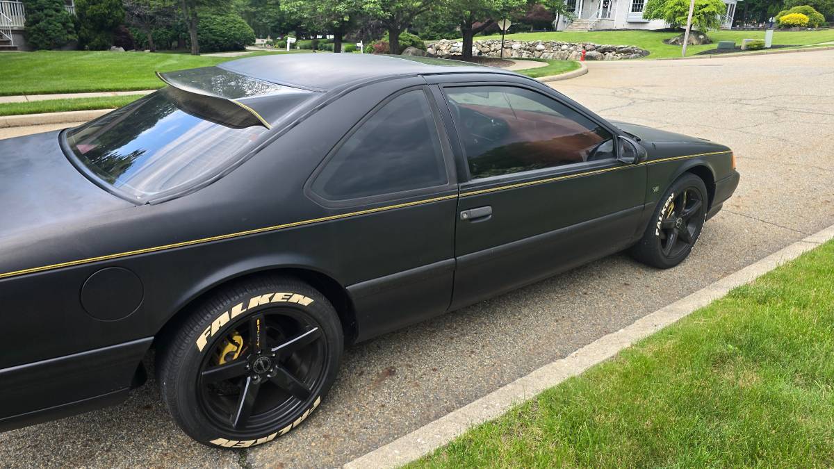Ford-thunderbird-lx-1993-black-1