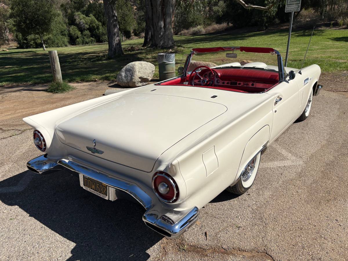 Ford-thunderbird-roadster-1957-white-13