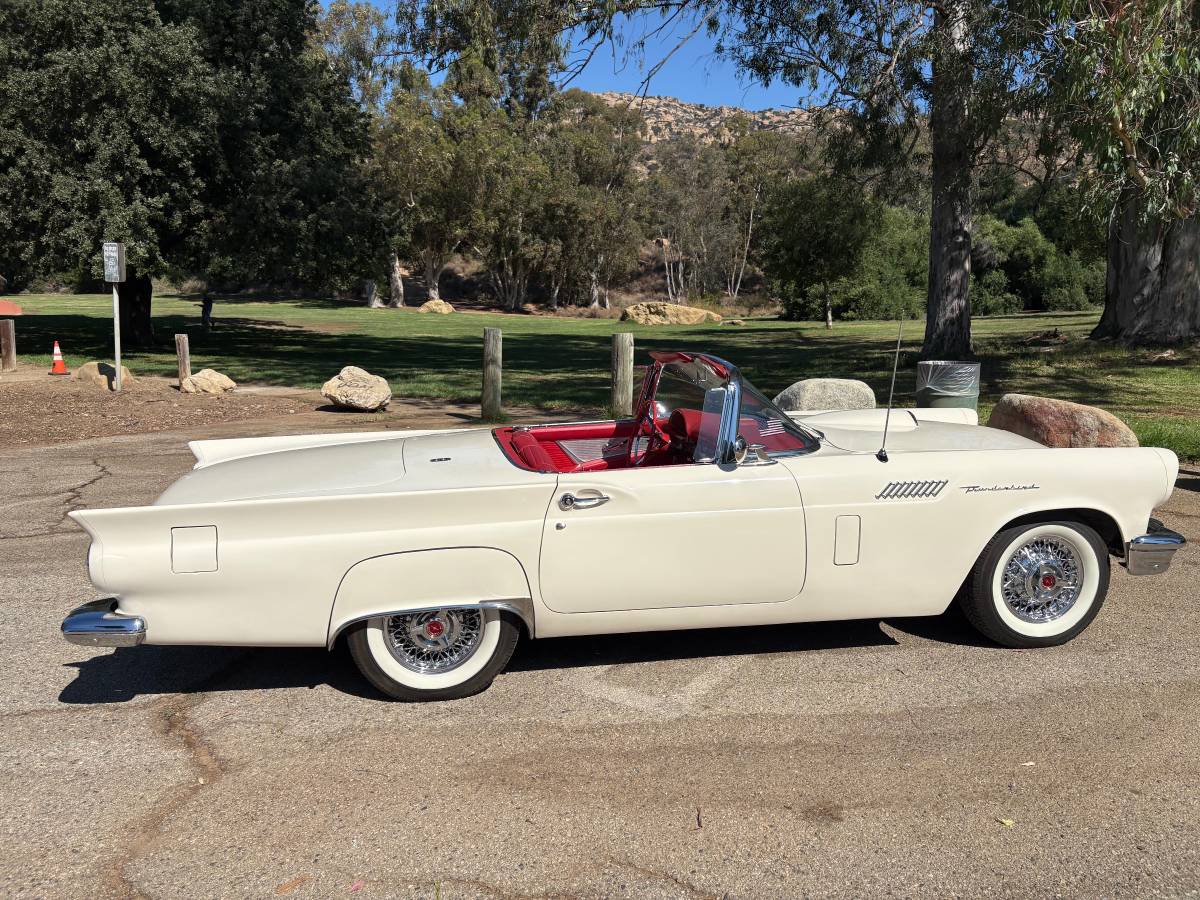 Ford-thunderbird-roadster-1957-white-7