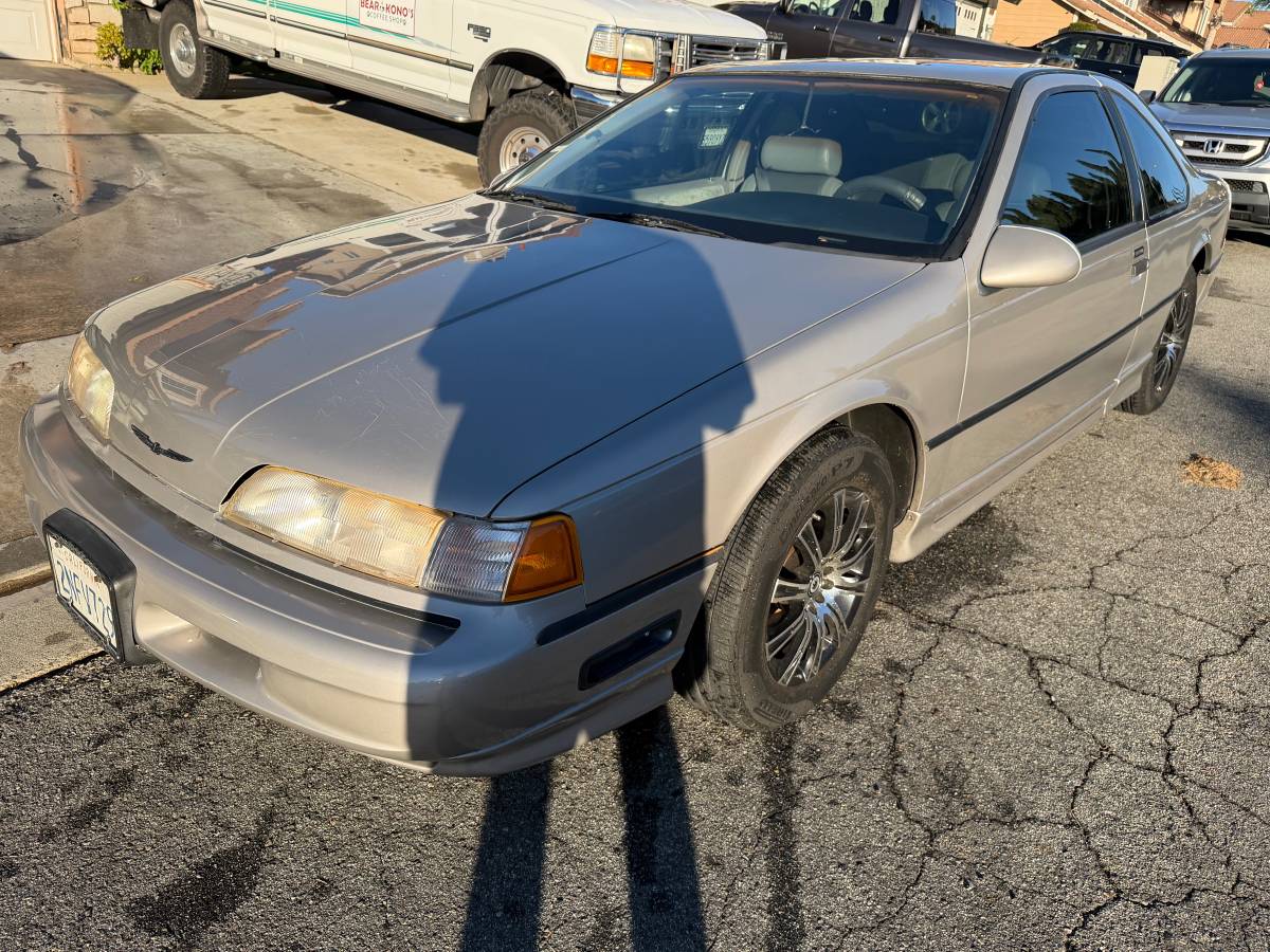 Ford-thunderbird-super-coupe-1989-grey-5