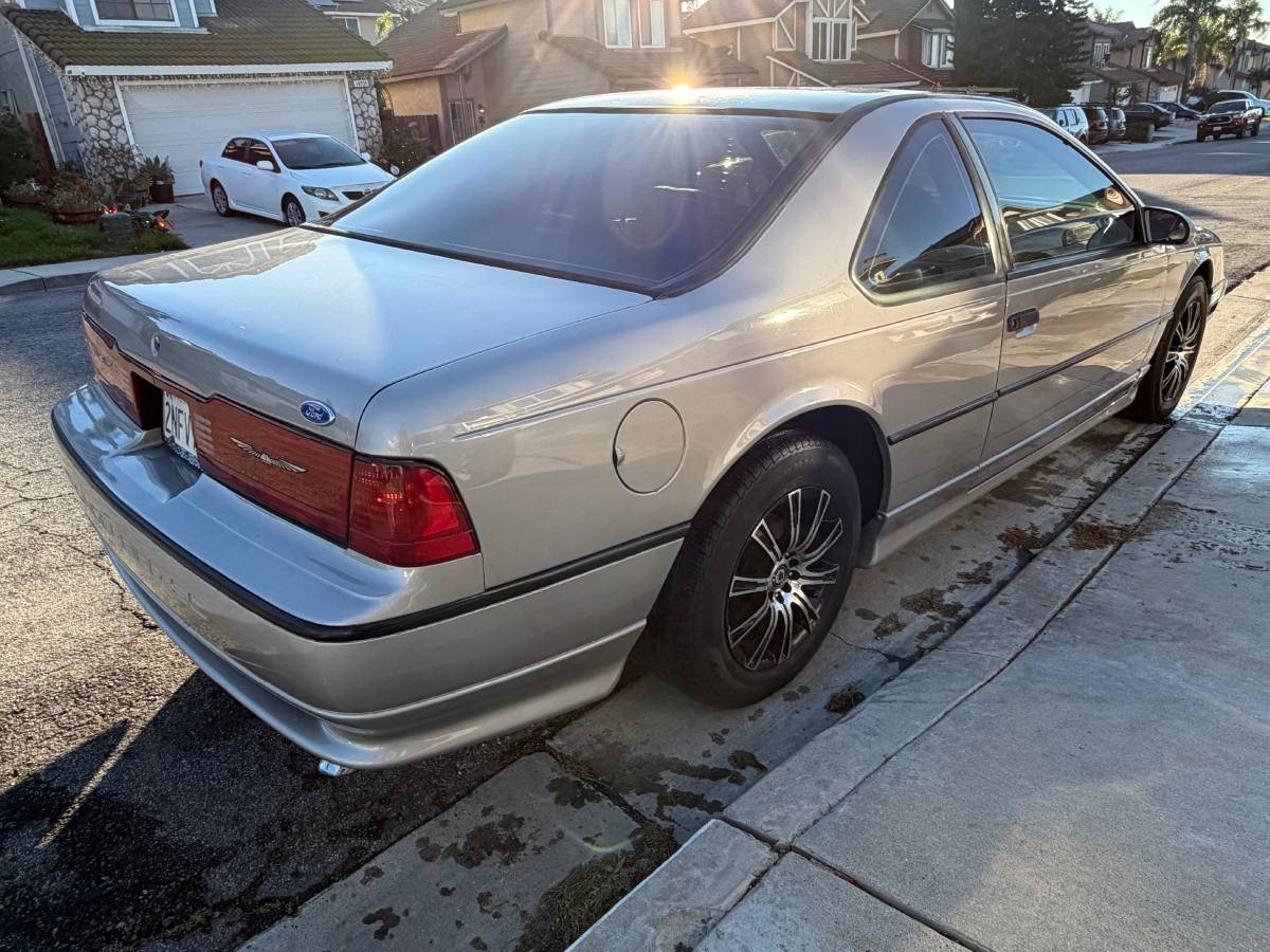 Ford-thunderbird-super-coupe-1989-grey-7