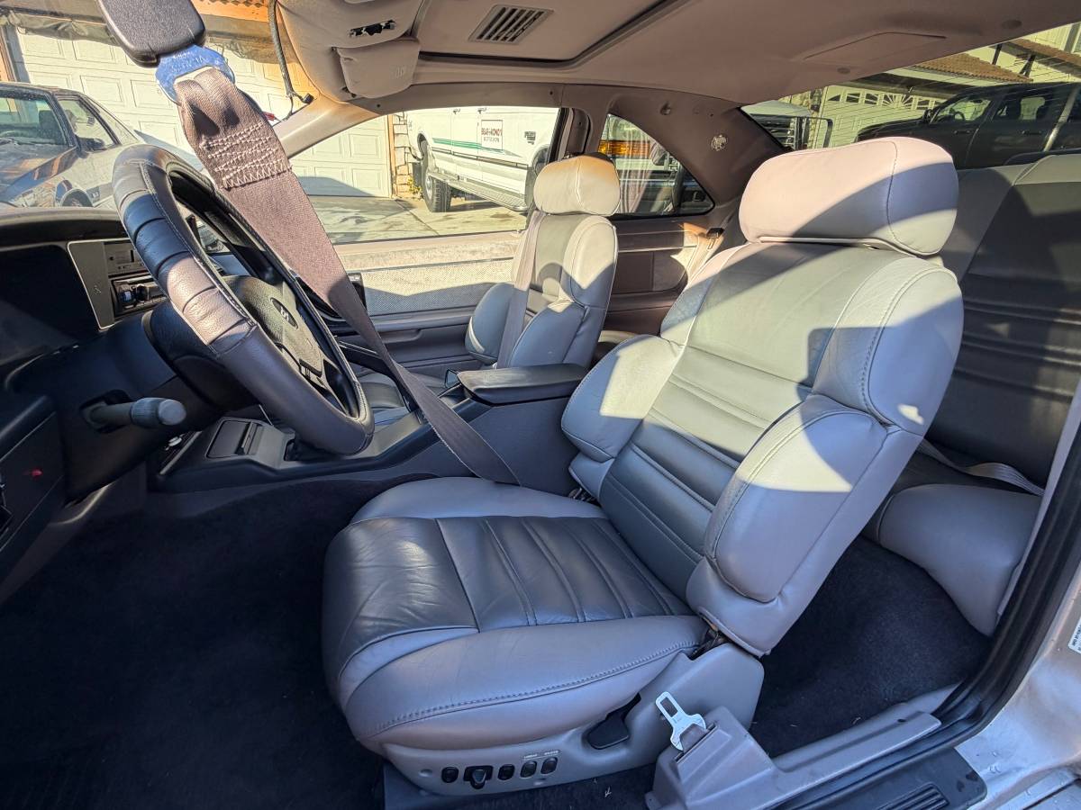 Ford-thunderbird-super-coupe-1989-grey-8