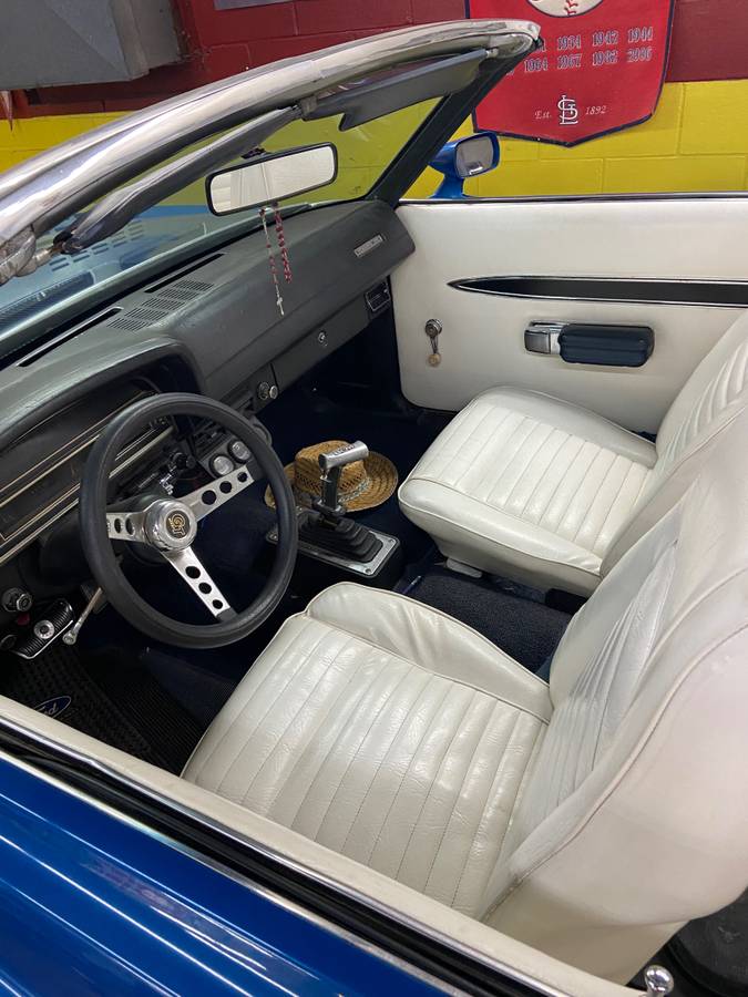 Ford-torino-gt-convertible-1970-blue-13