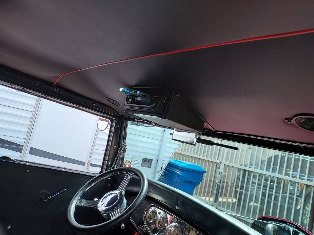 Ford-vicky-1931-custom-7