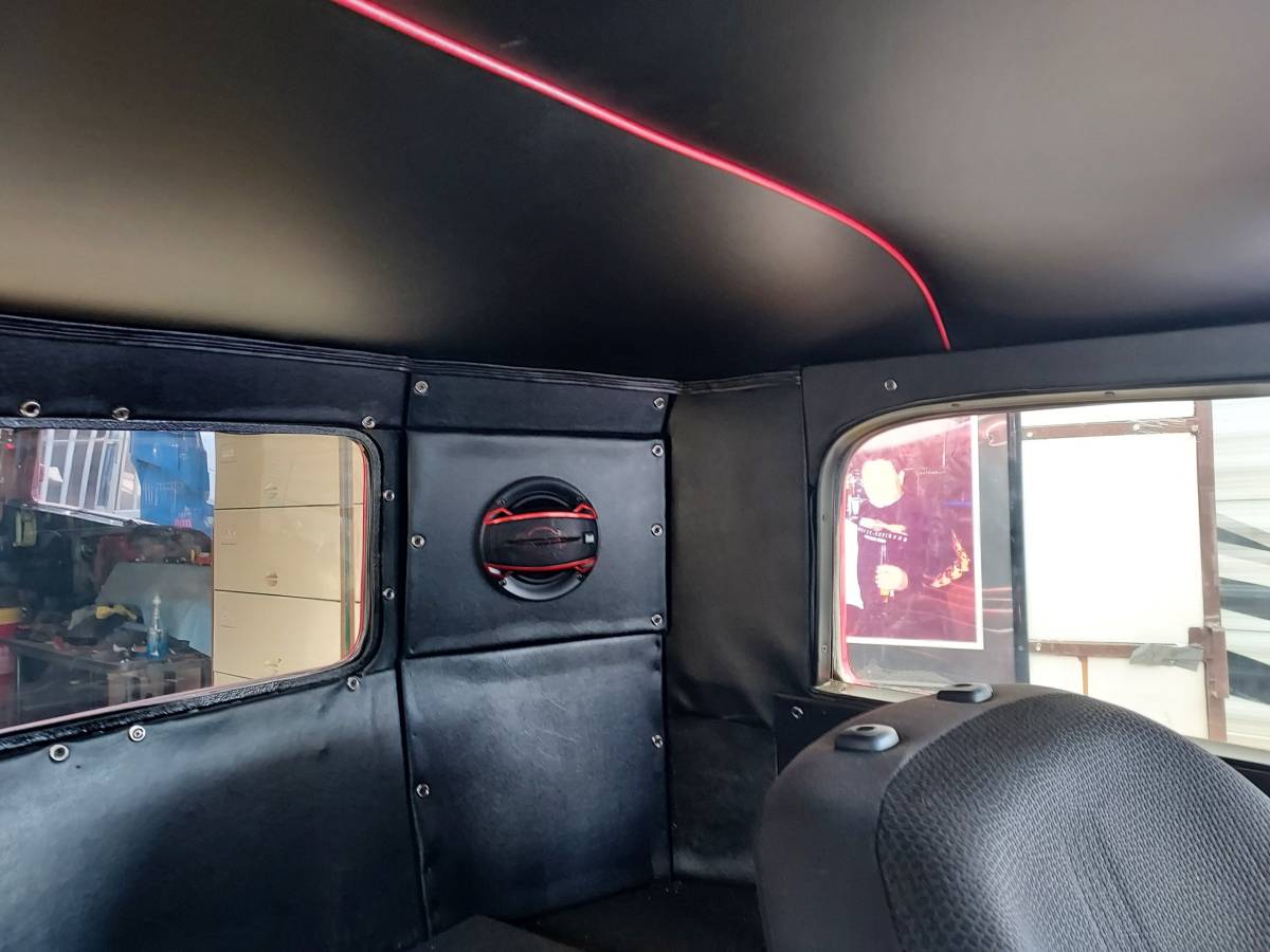 Ford-vicky-1931-custom-9