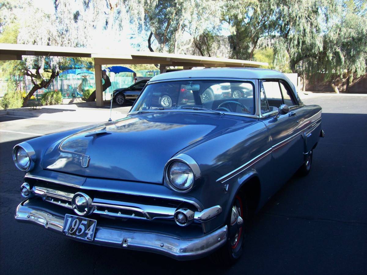 Ford-victoria-1954-2