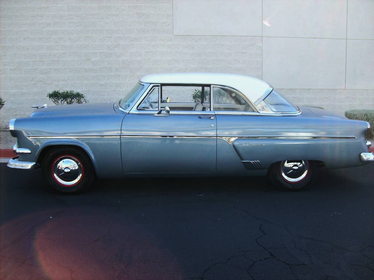 Ford-victoria-1954-3