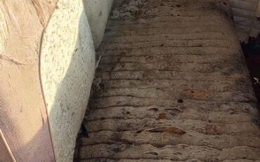 Ford-victoria-1956-black-17