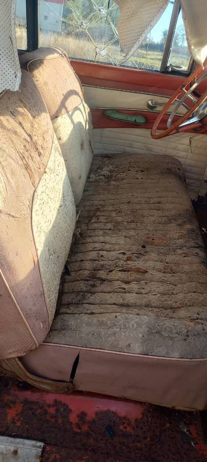 Ford-victoria-1956-black-17