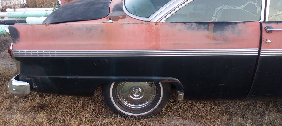 Ford-victoria-1956-black-4