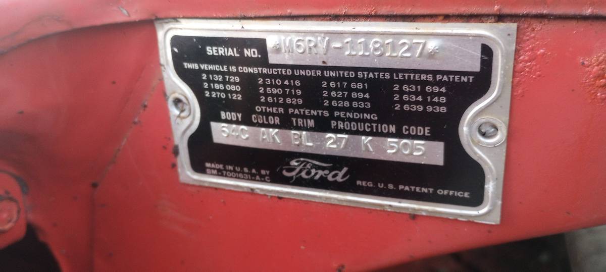 Ford-victoria-1956-black-7