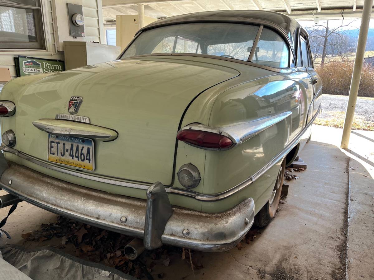 Ford-victoria-coupe-1951-yellow-1