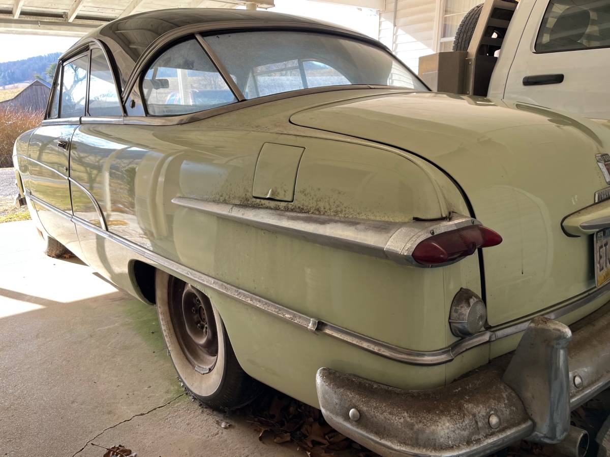 Ford-victoria-coupe-1951-yellow-2