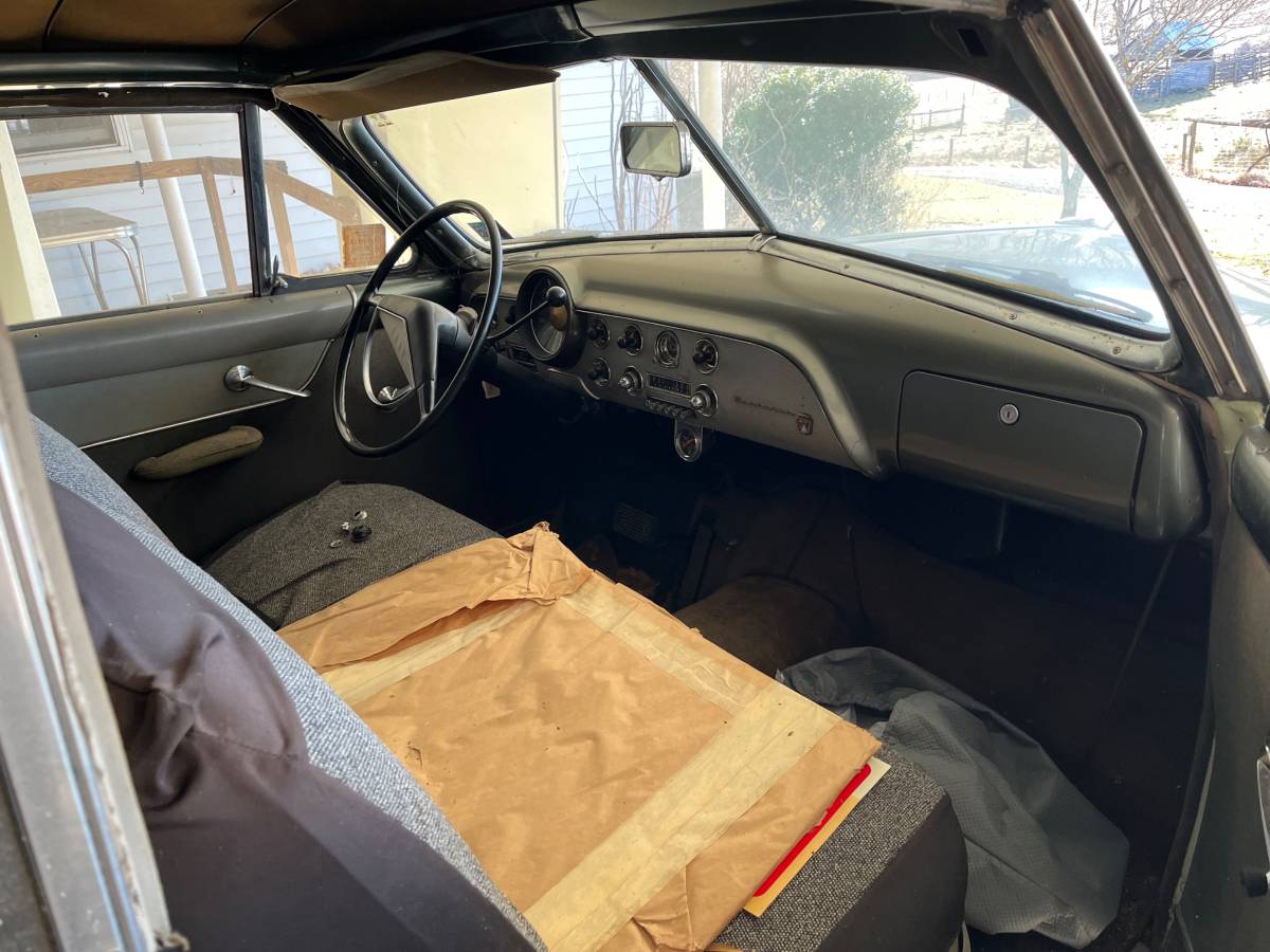 Ford-victoria-coupe-1951-yellow-5