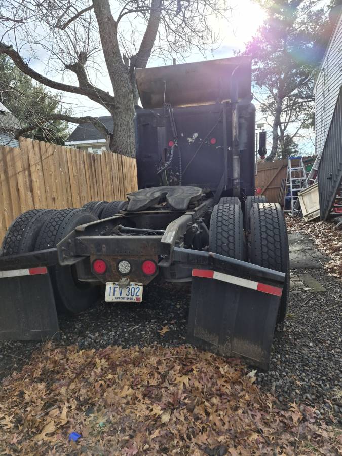 Freightliner-fld120-diesel-1994-black-5