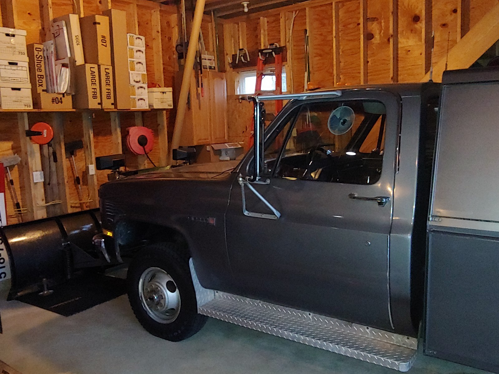 GMC-1-Ton-Pickup-1988-Cab-Chassis-1