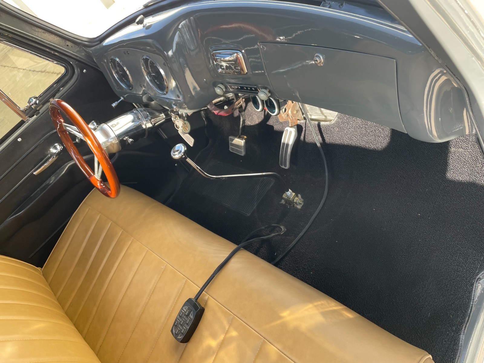 GMC-3100-1954-Standard-Cab-Pickup-13