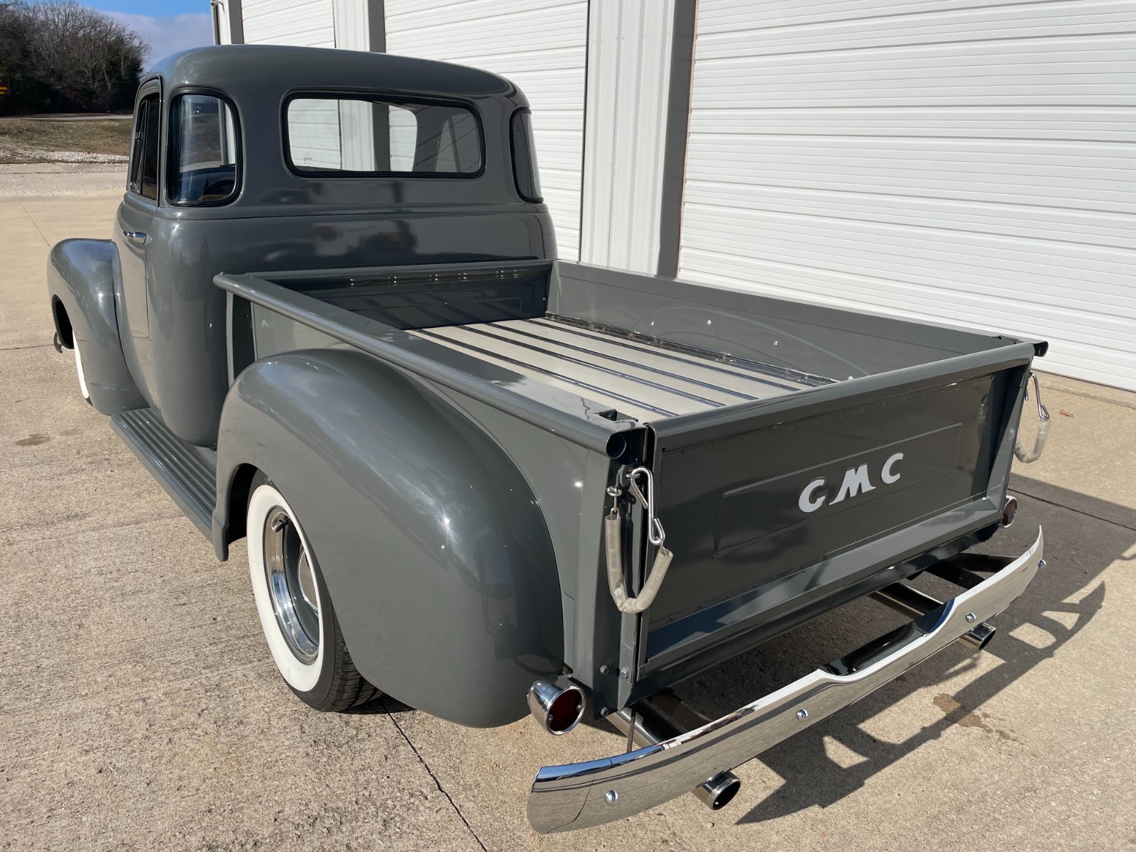 GMC-3100-1954-Standard-Cab-Pickup-2