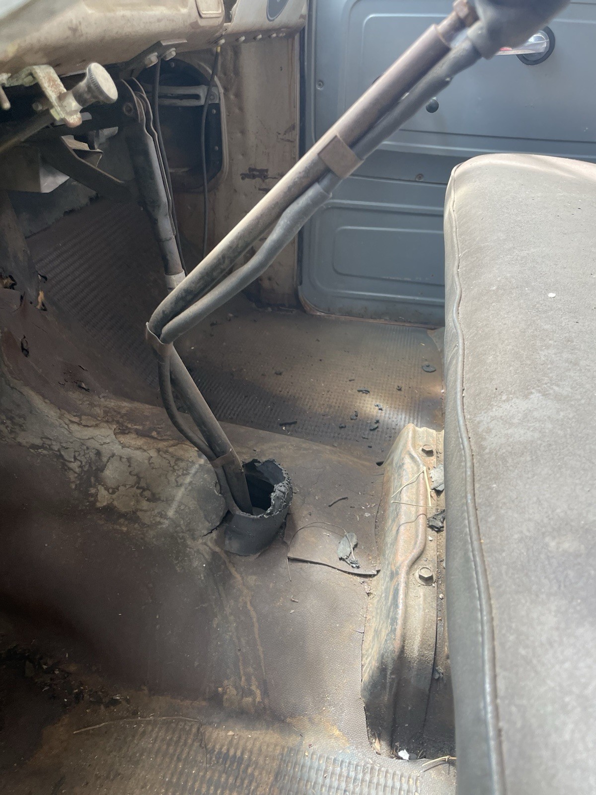 GMC-5000-1964-Standard-Cab-Pickup-12