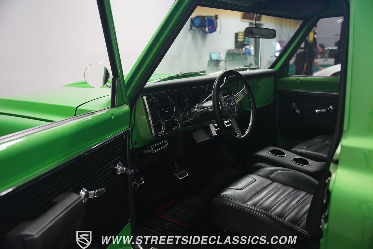 GMC-C1500-1971-Pickup-Truck-4