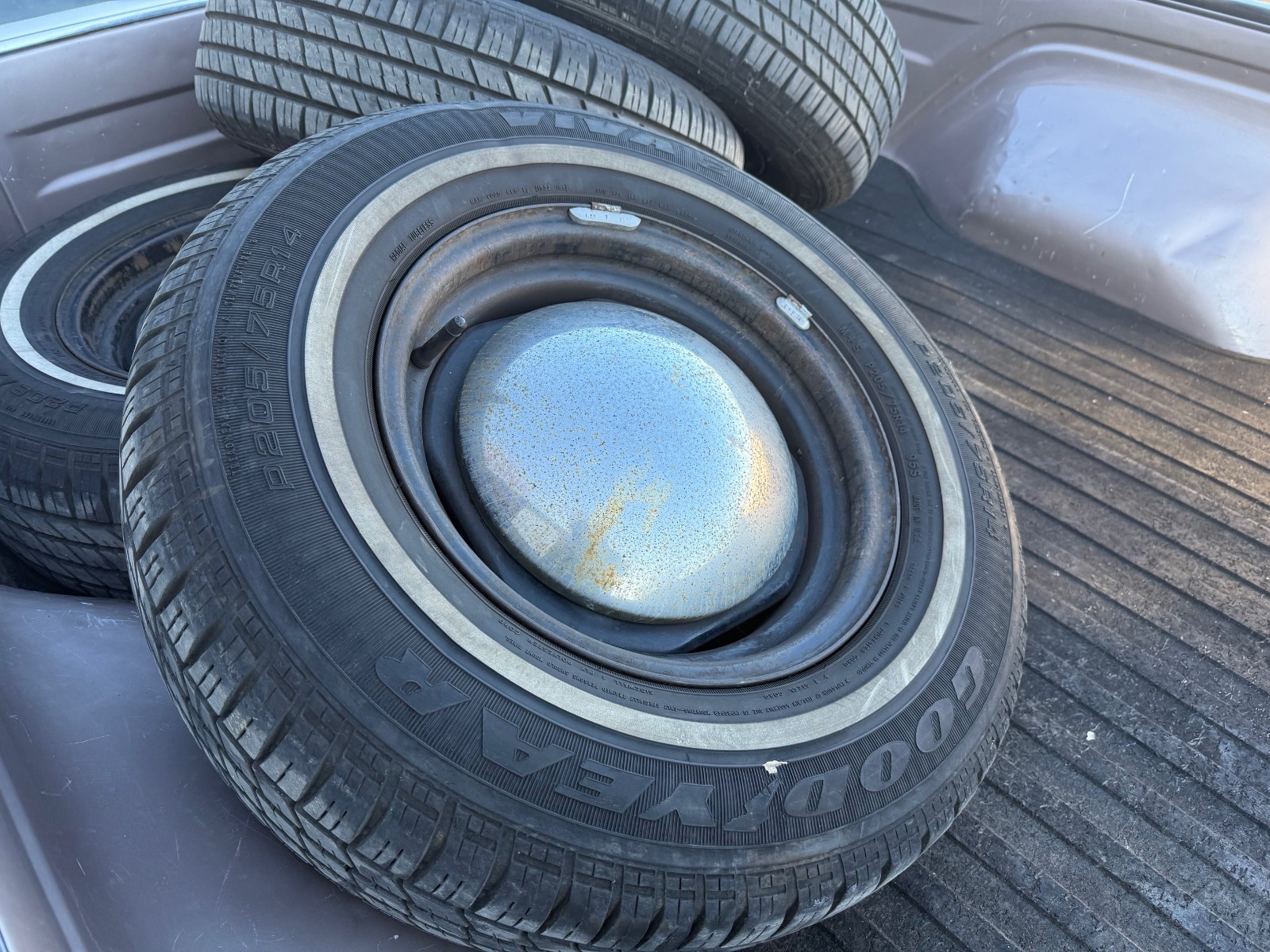 GMC-Caballero-1984-Standard-Cab-Pickup-16