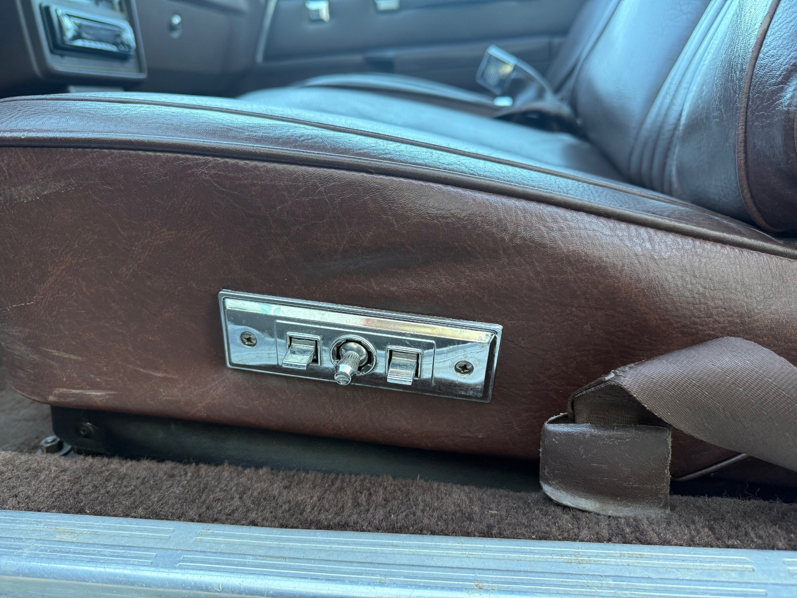 GMC-Caballero-1984-Standard-Cab-Pickup-3