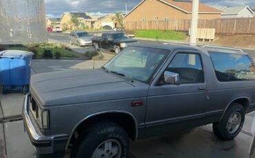 GMC-Jimmy-1989-SUV-2