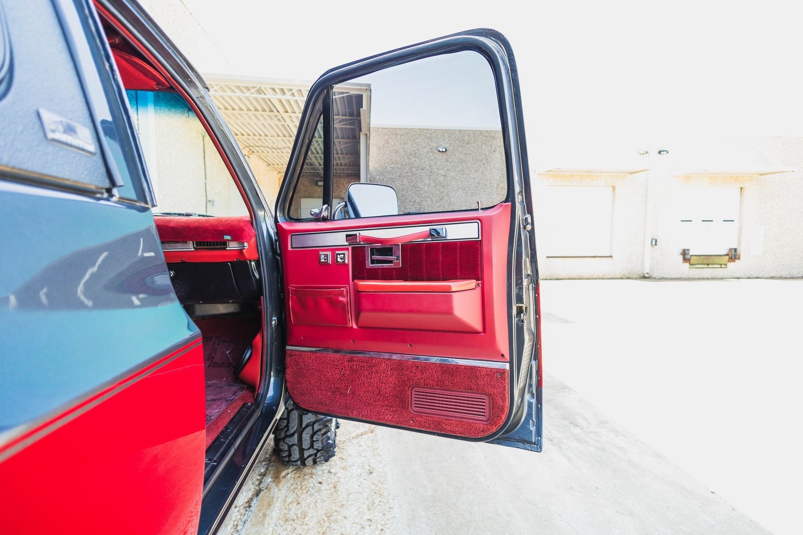 GMC-Jimmy-1990-2D-Sport-Utility-35