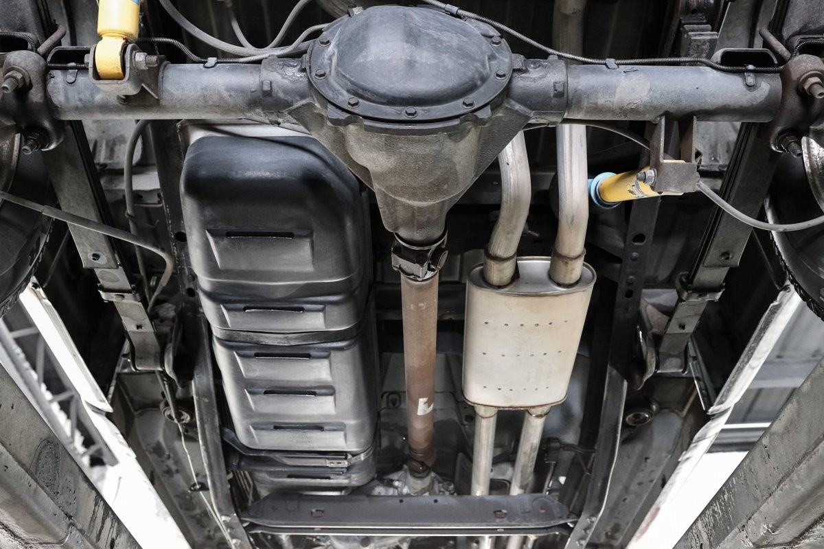 GMC-K1500-1994-Pickup-Truck-21