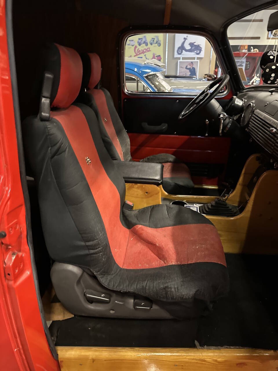 GMC-PANEL-TRUCK-1947-Pickup-Truck-8