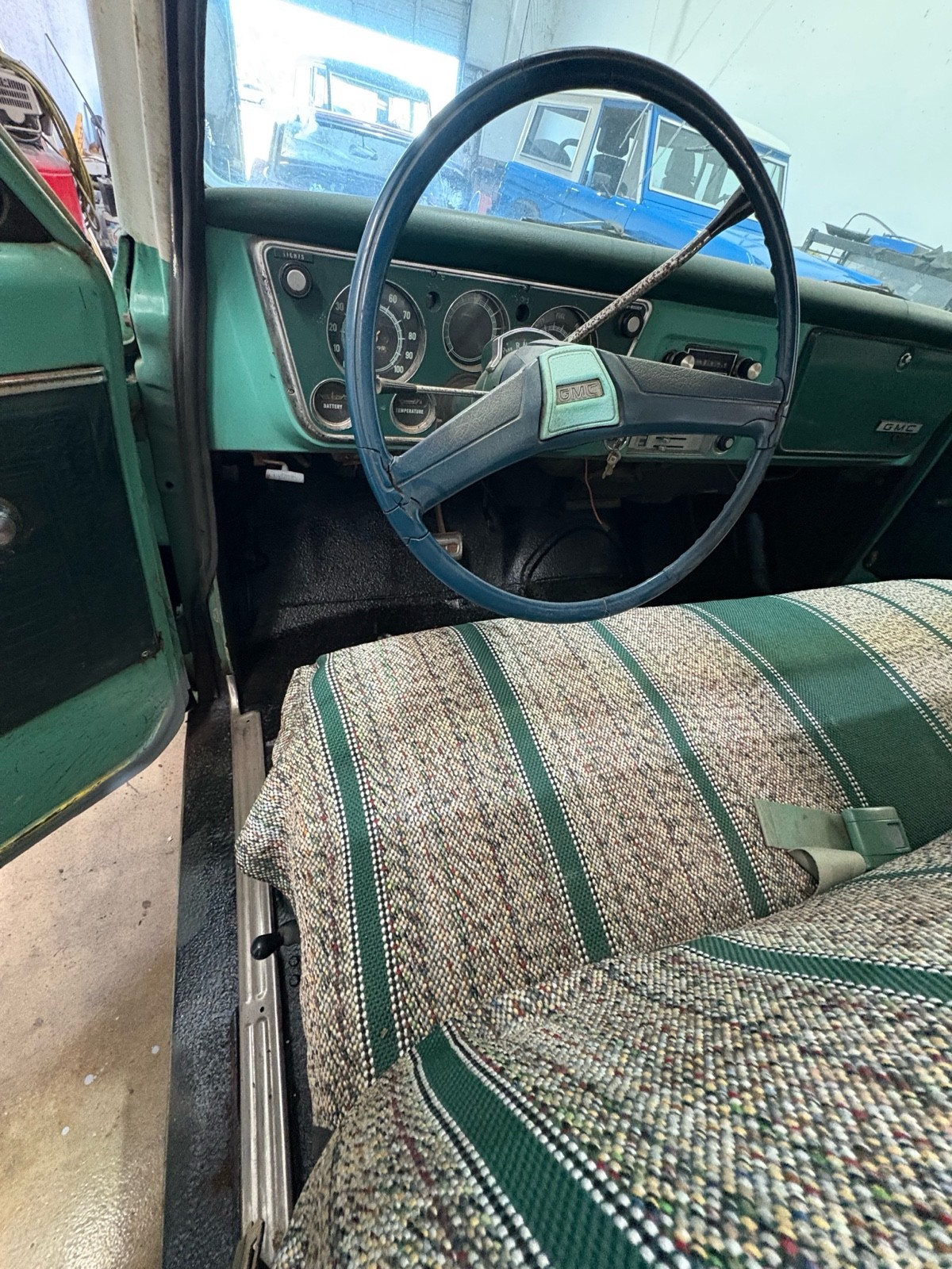 GMC-Pickup-1969-Standard-Cab-Pickup-18