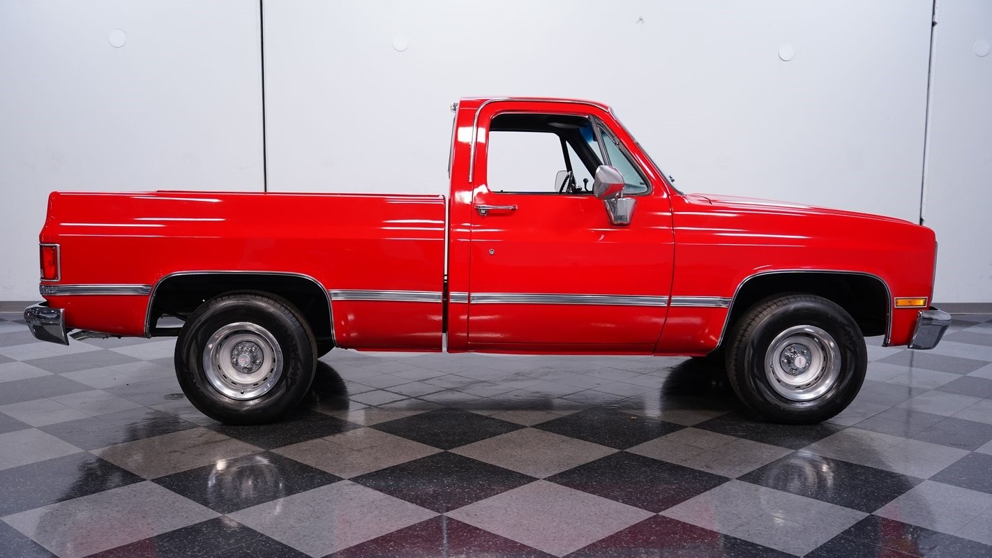 GMC-R1500-1987-Pickup-Truck-11