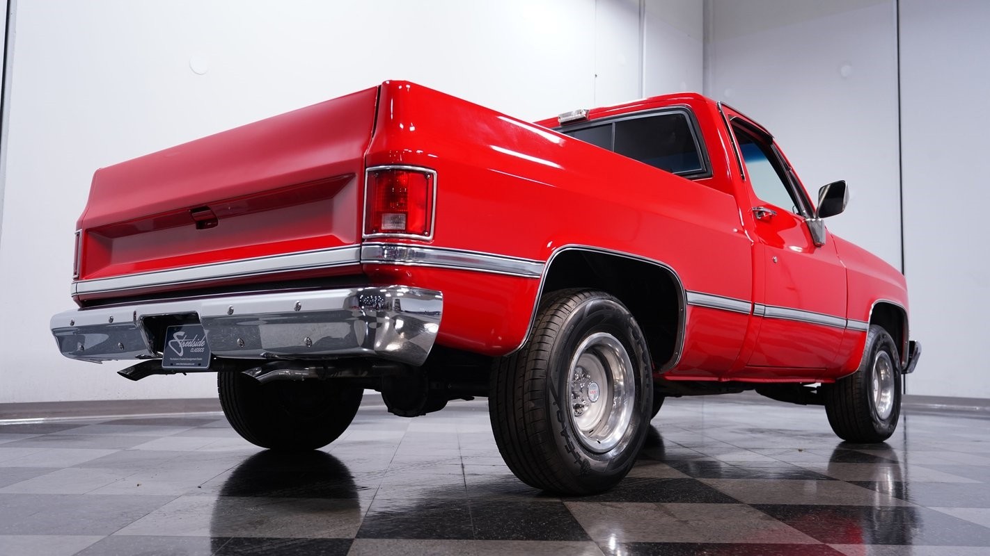 GMC-R1500-1987-Pickup-Truck-22