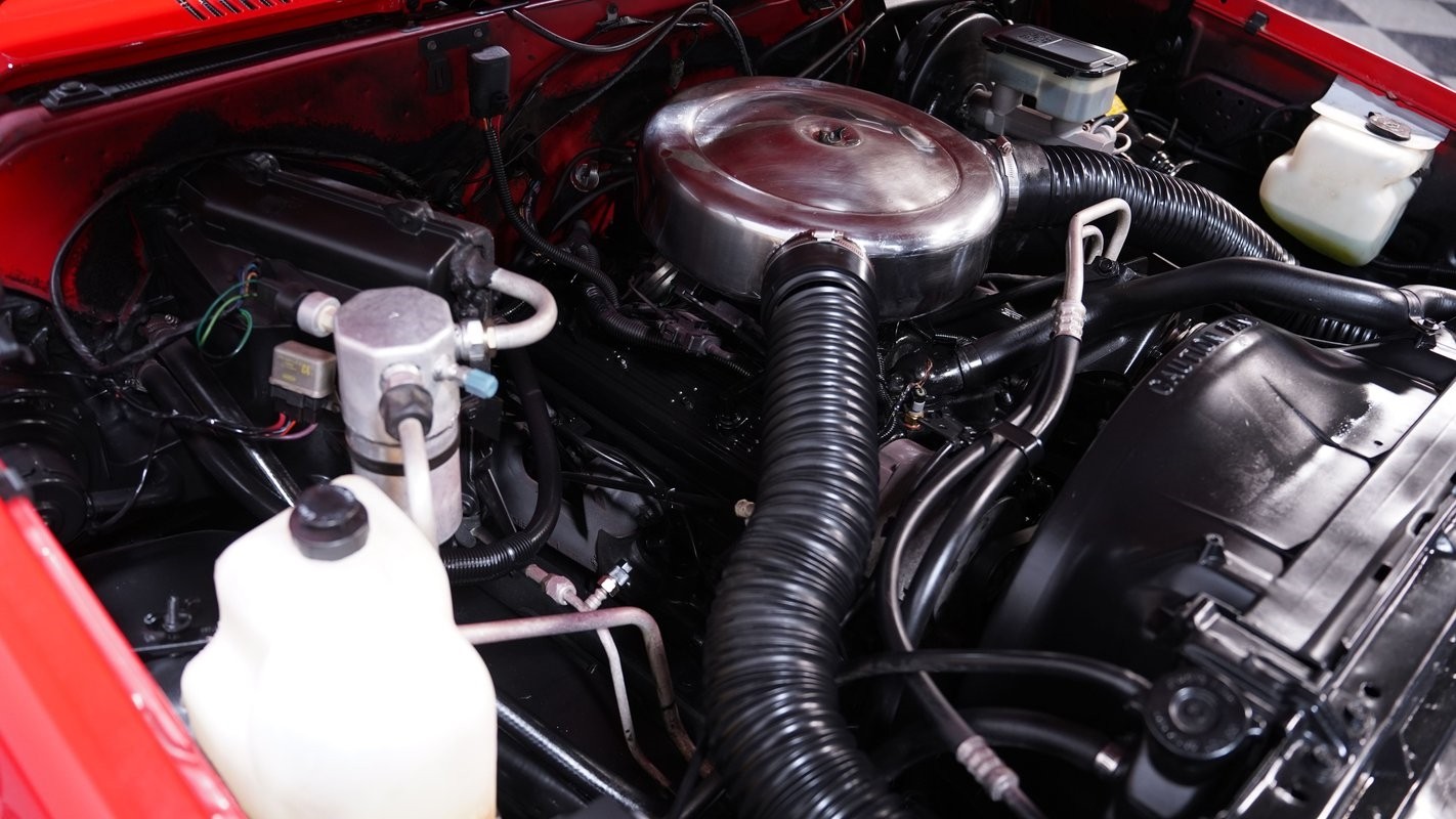 GMC-R1500-1987-Pickup-Truck-27