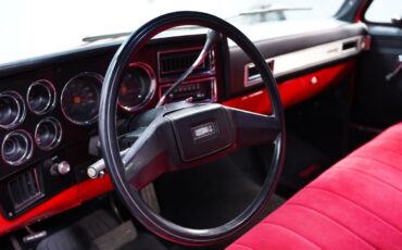 GMC-R1500-1987-Pickup-Truck-31