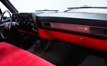 GMC-R1500-1987-Pickup-Truck-37