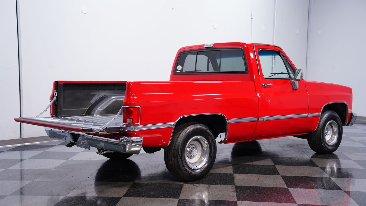 GMC-R1500-1987-Pickup-Truck-39