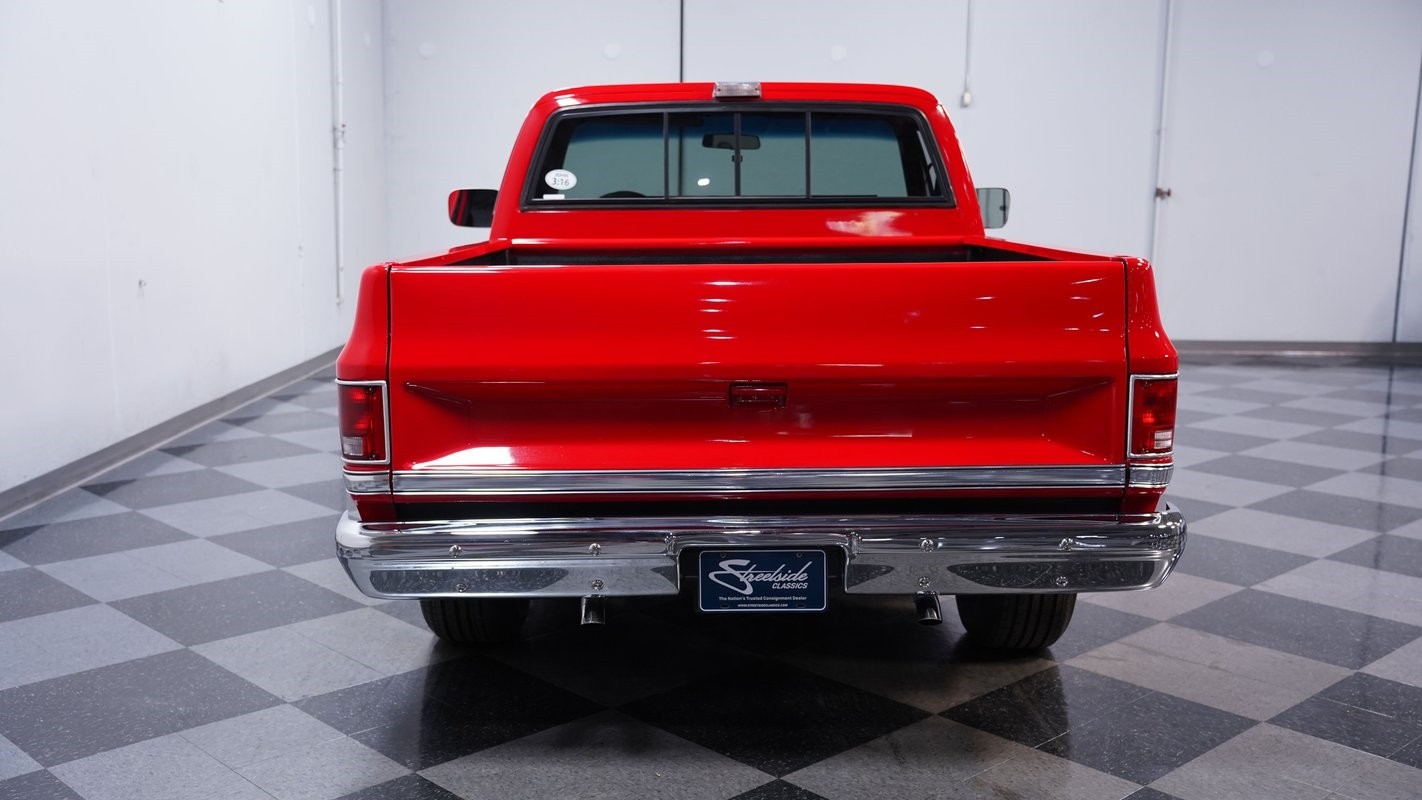 GMC-R1500-1987-Pickup-Truck-8