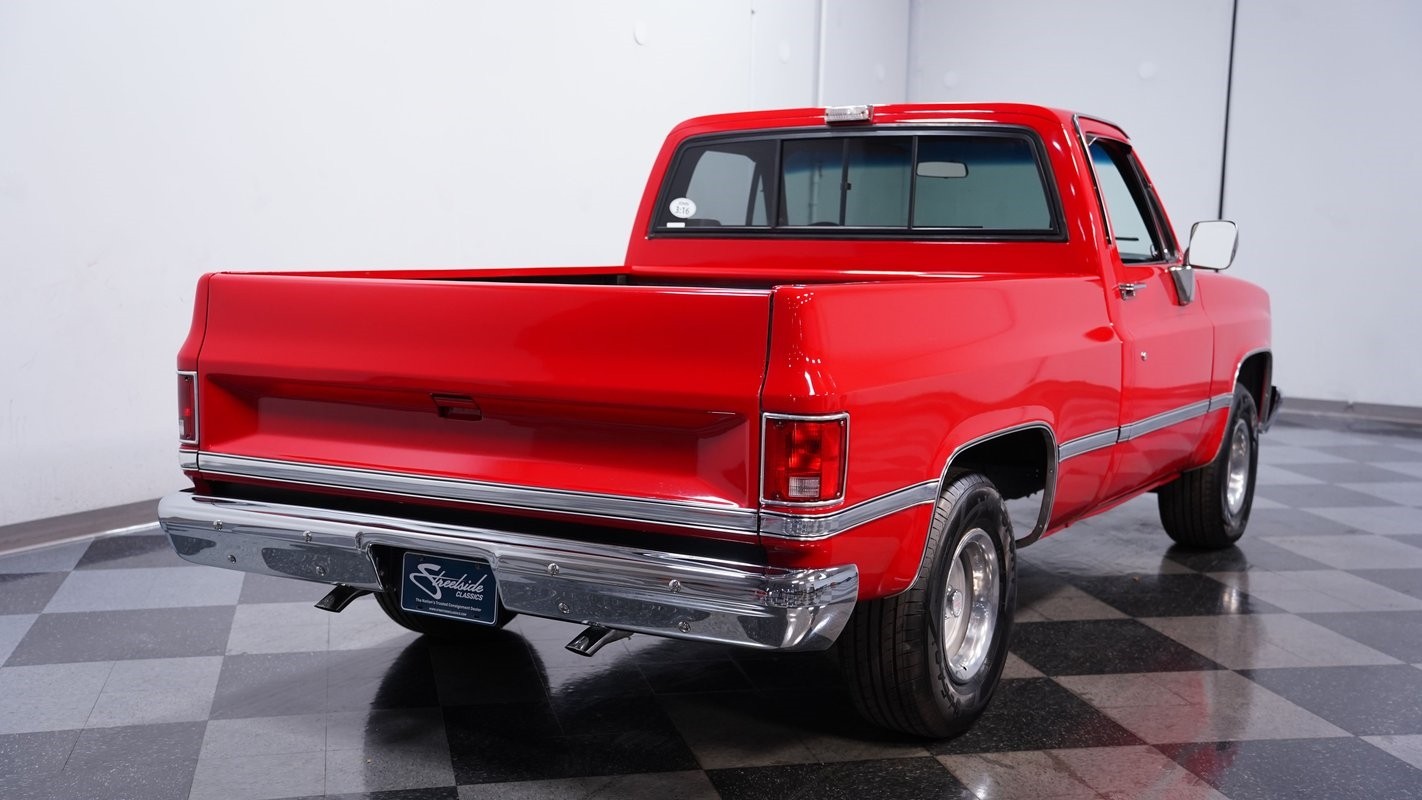 GMC-R1500-1987-Pickup-Truck-9