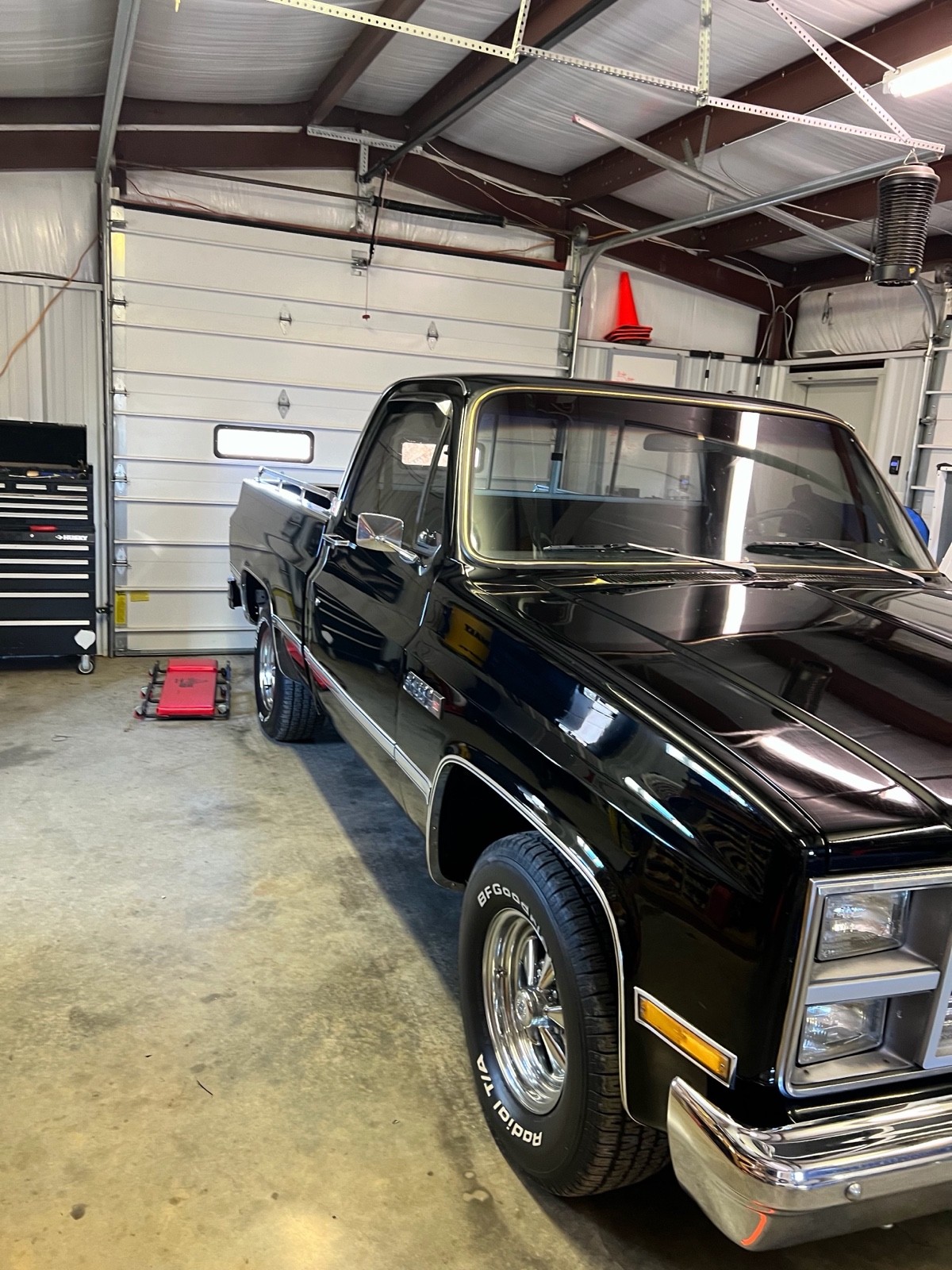 GMC-Sierra-1500-1983-3