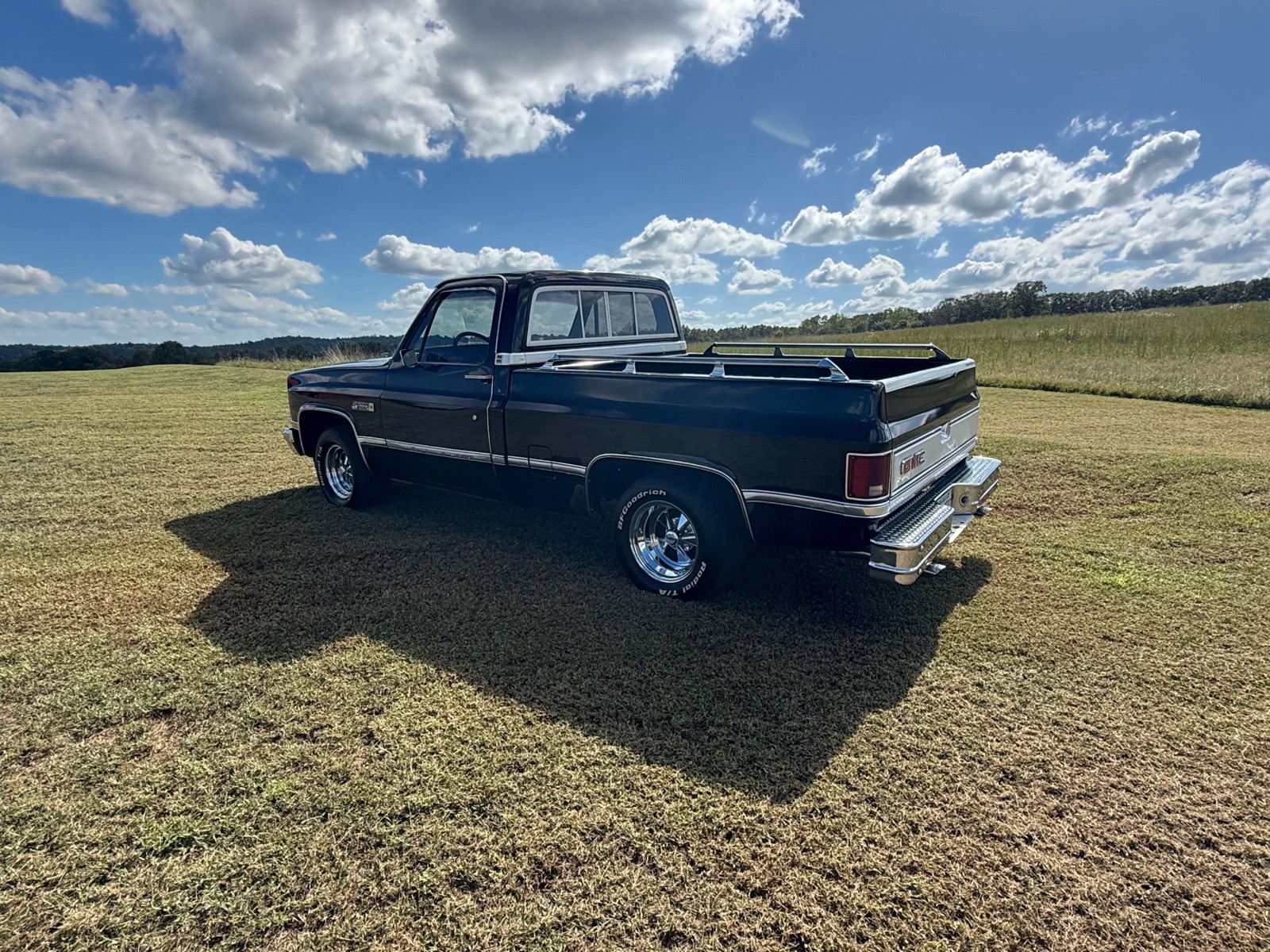 GMC-Sierra-1500-1983-9
